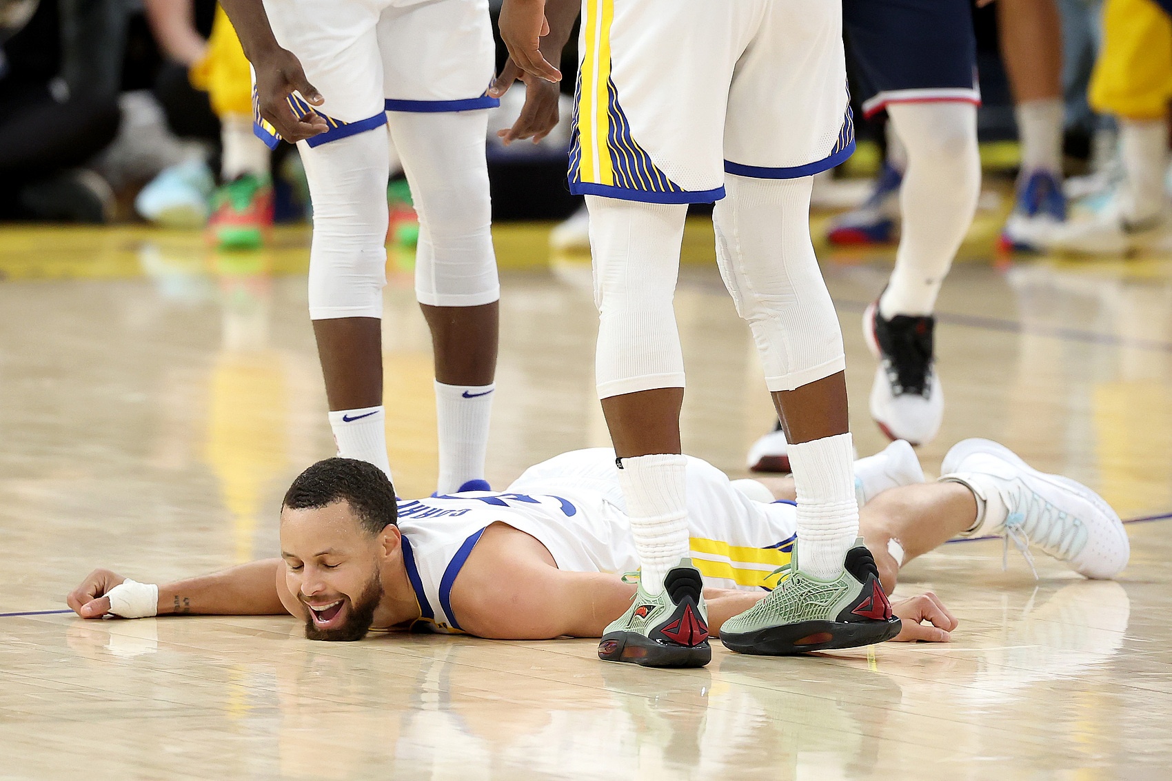 关于集结日突围战来临，新奥尔良鹈鹕围绕NBA季后赛遗憾出局，媒体盛赞，更衣室氛围转暖的信息