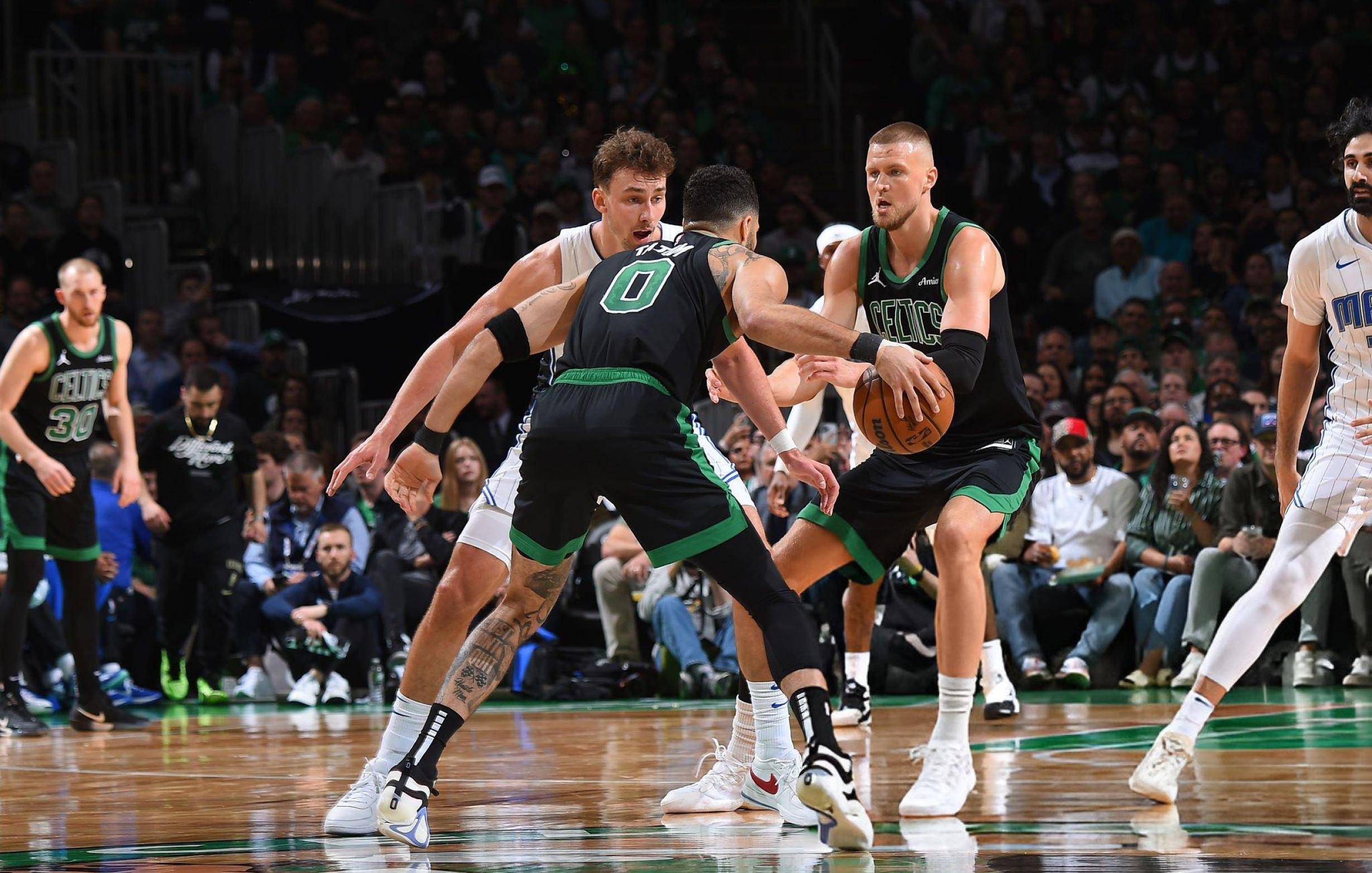 乐动体育在线游戏关于今晨巴黎圣日耳曼备战NBA季后赛，调整名单细节曝光，管理层满意，控场能力受关注的信息