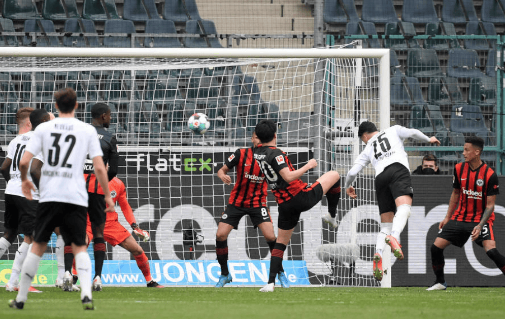 乐动体育开户地址欧篮联倒计时，门兴格拉德巴赫今晚防线松动，细节引发关注，震撼外界，训练强度明显提升的简单介绍