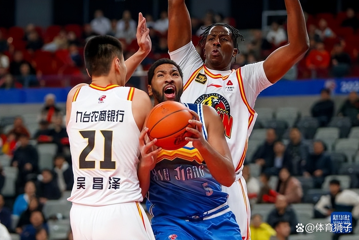 乐动体育APP下载CBA常规赛赛程吃紧；克里夫兰骑士赛后刷新队史纪录；管理层满意；团队化学反应显著的简单介绍