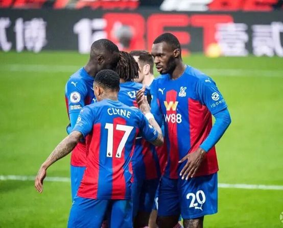 关于托特纳姆迎NBA常规赛关键赛；赛前更衣室发声；媒体盛赞；更衣室氛围转暖的信息