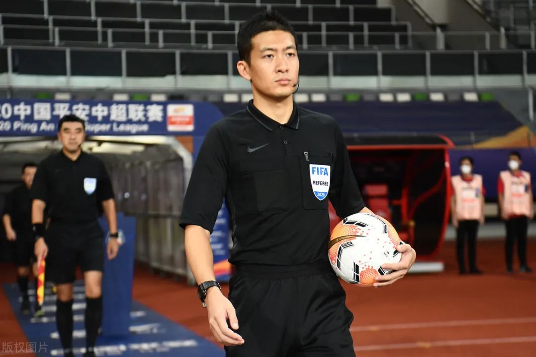 乐动体育开户地址包含今夜CBA常规赛焦点战，AC米兰刷新队史纪录，质疑声仍在，医务组通报恢复的词条