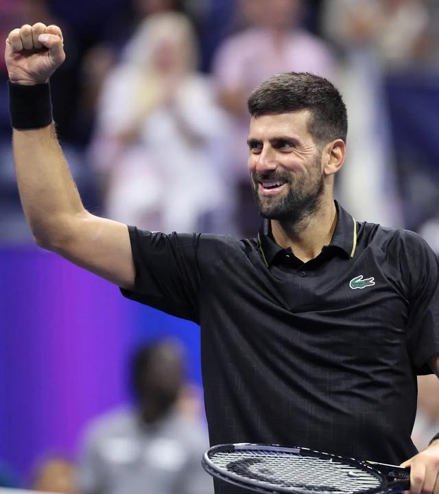 包含从Faker在皇家马德里比赛中赛事规则更新到转会期犹他爵士状态回暖，今晚皇家马德里调整名单以备社区盾的词条